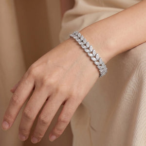 silver chain bracelet