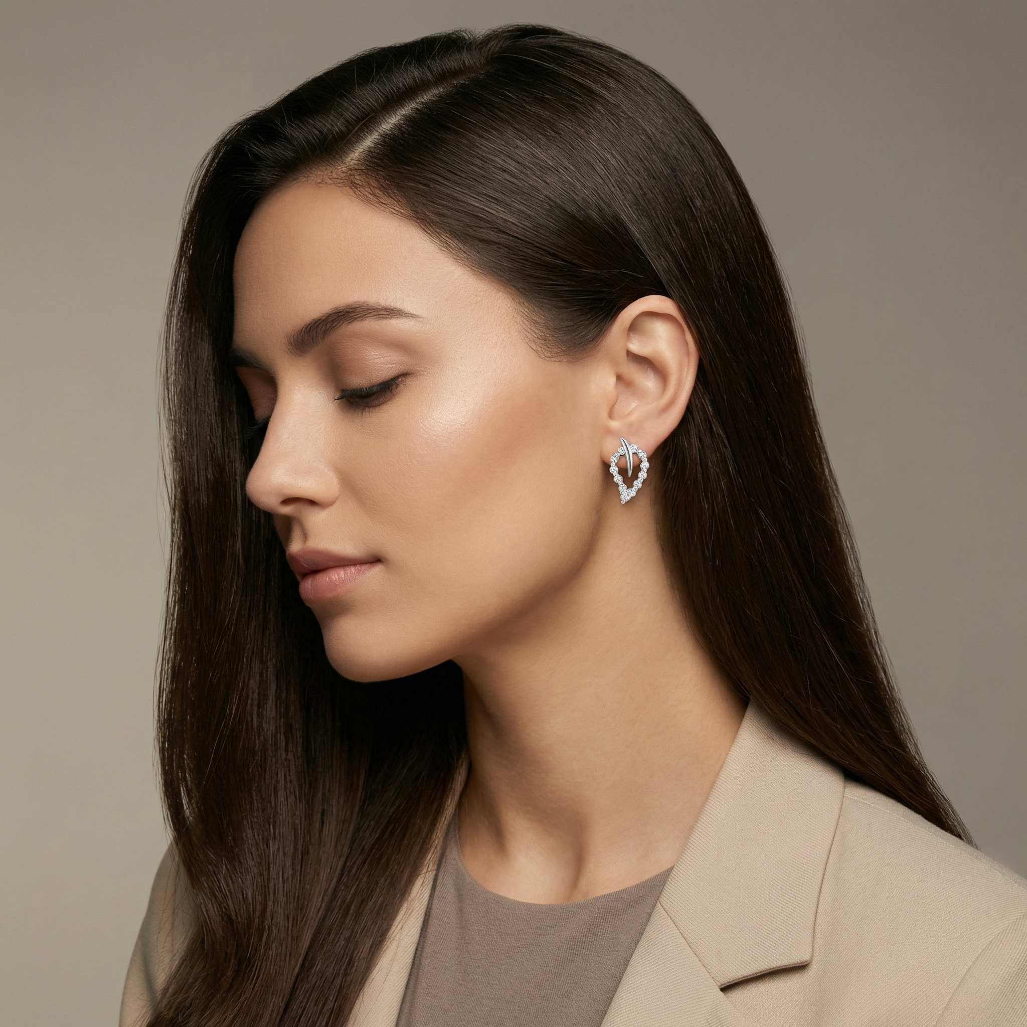 Vinea Curve Stud Earrings for Women