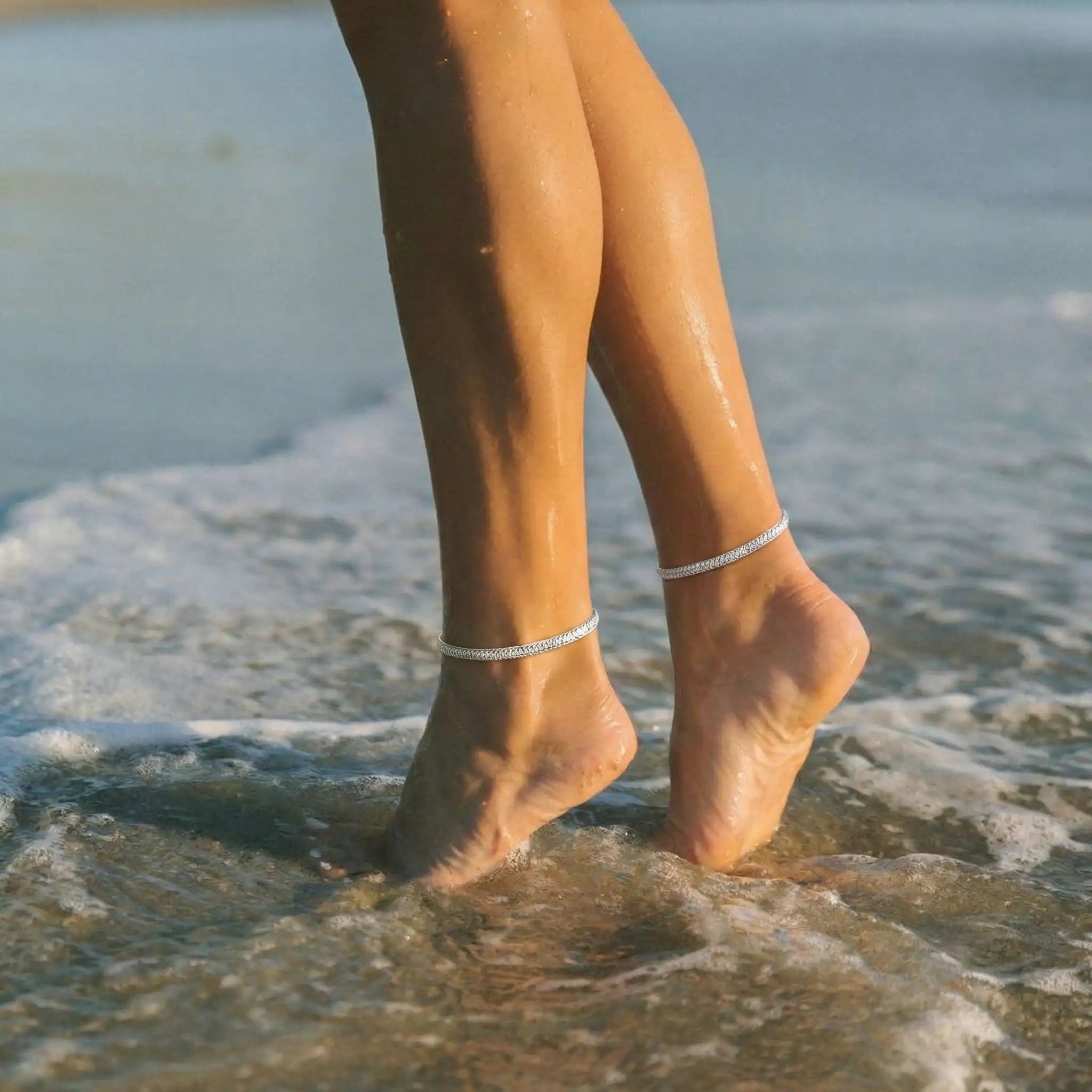 Ripple Silver Anklet for Women at the Beach